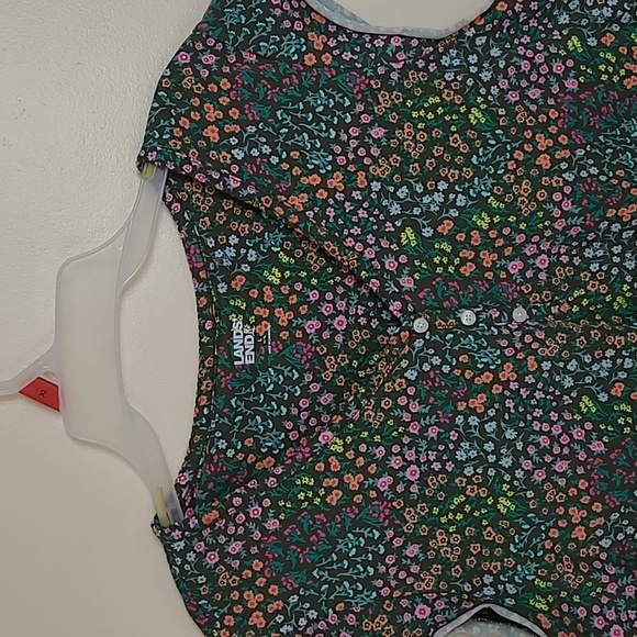 Lands end floral top size L nwt - Picture 2 of 7